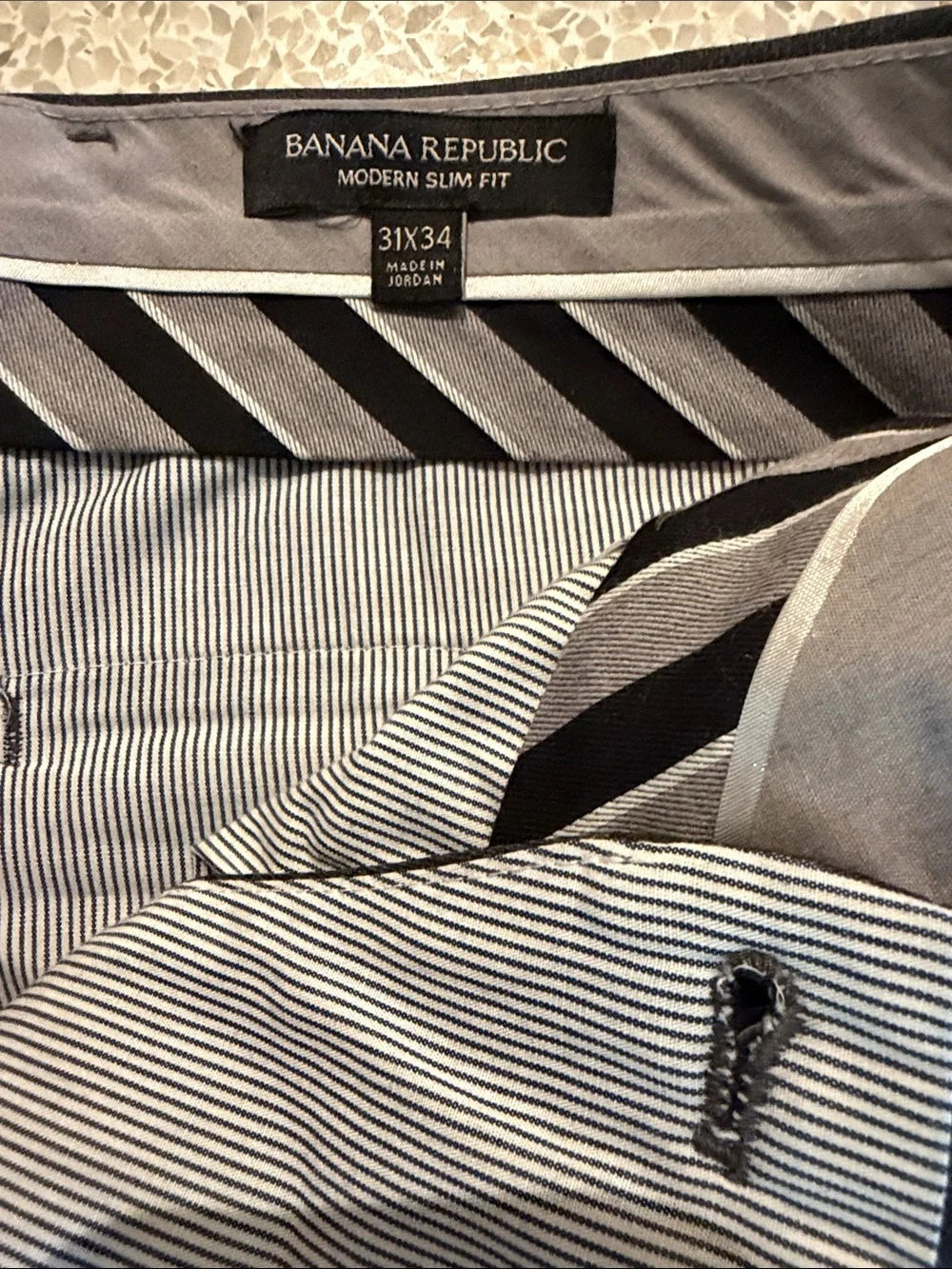 Banana Republic Modern Slim Fit  Tab Over Dress Pants in Dark Charcoal 31 x 34